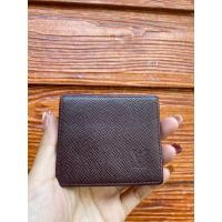 ราคา กระเป๋าใส่เหรียญ louis vuitton taiga brown สวยพร้อมใช่ (มือสอง) (360701578)