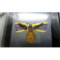 ราคา แพรแถบที่ระลึกกาญจนาภิเษก เงินกาหลั่ยทอง แบบหญิง 2539 (มือหนึ่ง) (360705828)