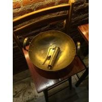 ราคา กะทะทองเหลือง เบอร์ 12 (มือสอง) (360696995)