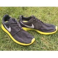 ราคา รองเท้า Nike Roshe run แบรนด์แท้มือสอง ไซส์ 41 (มือสอง) (356354296)