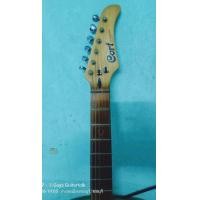 ราคา ขายกีต้าร์ไฟฟ้ายี่ห้อCort made in Indonesia สี sunbird (มือสอง) (360668988)