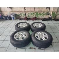 ราคา ล้อแม็กฟอดขอบ17 6รูพร้อมยางชุดที่ f01 (มือสอง) (357671464)