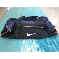 ราคา ส่งต่อกระเป๋าใส่ชุดออกกำลัง Nike แท้ สีดำสภาพดี (มือสอง) (360674202)