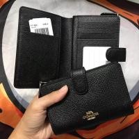 ราคา กระเป๋าสตางค์ Coach F11484 Medium Corner Zip Wallet In Crossgrain Leather (มือหนึ่ง) (360663696)