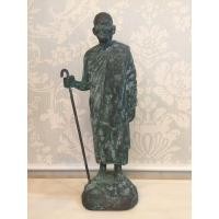 ราคา รูปหล่อ หลวงปู่ชอบ ฐานสโม ยืนถือไม้เท้า รุ่นแรก‼️ (มือหนึ่ง) (360012327)