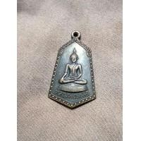 ราคา เหรียญหลวงพ่อเหลือ วัดสร้อยทอง รุ่นเสาร์ห้า ปี 2525 (มือสอง) (359696544)