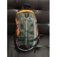 ราคา กระเป๋าเป้ asics แท้ ดีไซน์สวย เป้ท่องเทียว asics กระเป๋าสะพาย เป้มือสอง สภาพใหม่ Backpack แบคแพค asics (มือสอง) (360633773)