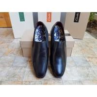 ราคา ขายถูก Clarks Swixty Step หนังแท้ทั้งคู่ น้ำหนักเบา (มือสอง) (360621630)