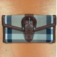 ราคา กระเป๋าสตางค์ Burberry แท้ (มือสอง) (360635383)