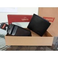 ราคา Levi’s กระเป๋าสตางค์ผู้ชาย และเข็มขัดชาย เซ็ตหนังแท้ สุดคุ้ม อุปกรณ์ครบ ส่งฟรี EMS (มือหนึ่ง) (360645661)
