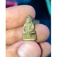 ราคา พระชัยวัฒน์ (มือสอง) (360646889)