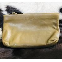 ราคา ส่งฟรี กระเป๋า Capacci ใส่สตางค์ ใส่มือถือเอนกประสงค์ หนังแท้ (มือสอง) (360620002)