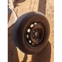 ราคา ยางอะไหล่ล้อกระทะเหล็กของแท้ TOYOTAเก๋ง5รูเบอร์175S65R14มิชลิน (มือสอง) (360623429)