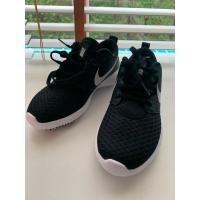 ราคา รองเท้ากอล์ฟเด็ก Nike “ใหม่” (มือหนึ่ง) (360610690)