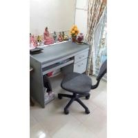 ราคา โต๊ะคอมพร้อมเก้าอี้ (มือสอง) (360594379)