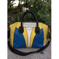 ราคา กระเป๋า givenchy antigona tri color (มือสอง) (360586636)