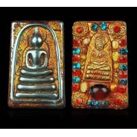 ราคา พระสมเด็จพิมพ์ใหญ่กรุวังหน้า เนื้อเหล็กไหลสีเงิน หลังหลวงปู่ทวด ลูกแก้วพญานาค ประดับเม็ดพระธาตุ พลอยคริสตัล (BB3187) (มือสอง) (360580475)