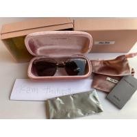ราคา แว่นกันแดด Miu Miu (มือหนึ่ง) (360582753)