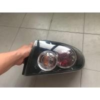 ราคา ไฟท้าย(ขวา) mazda3 ปี2009 4ประตู (มือสอง) (360587586)