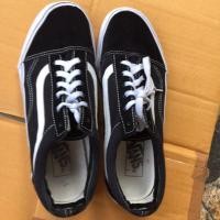 ราคา รองเท้า VANS ชาย หญิง (มือสอง) (360586513)
