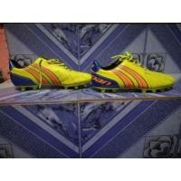 ราคา ขายรองเท้าสตั๊ด PAN (มือสอง) (360576552)