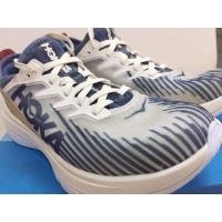 ราคา Hoka one one CabonX SPE 24cm 7US (มือสอง) (360575780)