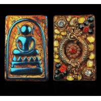 ราคา พระสมเด็จไกเซอร์กรุวังหน้า เนื้อเหล็กไหลสีน้ำเงินทึบ หลังบ่วงพญานาคล้อมดอกบัว ประดับเม็ดพระธาตุ พลอยคริสตัล (BB3164) (มือสอง) (360562493)