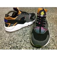 ราคา Nike Air Huarache Run SD Rainbow เบอร์42.5 (มือสอง) (351899191)