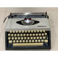 ราคา เครื่องพิมพ์ดีด Triumph (มือสอง) (357421518)