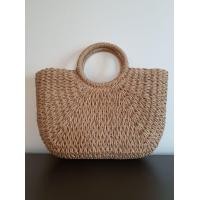 ราคา ของใหม่ กระเป๋าสานทรงครึ่งวงกลม ยอดฮิต ถือไปทะเล ภูเขา หรือเดินห้างชิคๆ ได้หมด มีเชือกรูดปากกระเป๋า มีช่องเล็กใส่ของ ใช้ง่าย จุมาก ของใหม่ (มือหนึ่ง) (360390115)