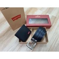 ราคา Levi’s กระเป๋าสตางค์ผู้ชาย เข็มขัด เซ็ตหนังแท้ สุดคุ้ม อุปกรณ์ครบ ส่งฟรี EMS (มือหนึ่ง) (360475116)