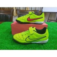 ราคา NIKE TIEMPO (มือสอง) (360473359)