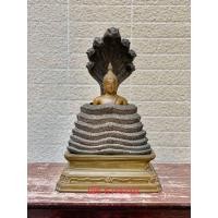 ราคา พระบูชานาคปรก พระมหานาคชินะวร วรานุสรณ์มงกุฏราช สร้างโดย กรมการแพทย์มหารบก วังพญาไท หน้าตัก 5 นิ้ว ปี2532 ถอดได้ 3 ชิ้นเนื้อโลหะผสม (มือสอง) (360430697)