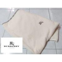 ราคา ผ้าห่มผืนใหญ่ Burberrys ของแท้ (มือหนึ่ง) (360427718)