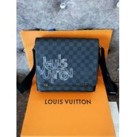 ราคา Louis Vuitton District PM Damier Limited (มือหนึ่ง) (360407282)
