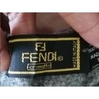 ราคา ผ้าพันคอ Fendi (มือสอง) (359685656)