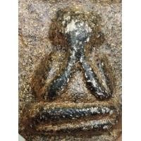 ราคา 7346-พระปิดตาเนื้อผงเก่าสีทองหลังแบบ ไม่ทราบที่ (มือสอง) (358524980)