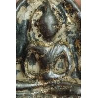 ราคา 7217-พระซุ้มกอเนื้อดินสีดำ มีเศษทองเก่าติด (มือสอง) (359042867)