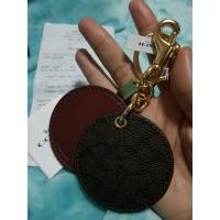 ราคา Coach พวงกุญแจกระจก แท้ มือ1 (มือหนึ่ง) (350915547)