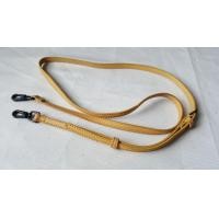 ราคา สายกระเป๋า charles and keith no 4 04 20200429 (มือสอง) (357696746)