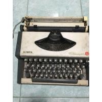 ราคา เครื่องพิมพ์ดีด (มือสอง) (357493851)