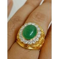 ราคา ลดสุดๆแหวนมรกต ล้อมเพชรแท้ (มือสอง) (353865826)