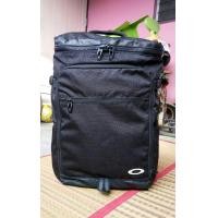 ราคา กระเป๋าทำงาน Oakley made in Vietnam (มือสอง) (359658639)