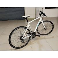 ราคา จักรยานไฮบริด Bianchi Roma3 คุณภาพดีจากญี่ปุ่น สภาพ สวยมาก เดิมๆ ครับ ตัวถังอลูมีเนียม สีขาว ท่อตั้ง50 ท่อนอน54cm สำหรับส่วนสูง 173-185cm (มือสอง) (360226760)