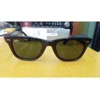 ราคา Ray-Ban wayfarer ของแท้ สวยมากใช้งานดีสนใจติดต่อได้ครับ (มือสอง) (359367979)