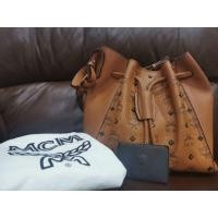 ราคา MCM จีบ limited หมุดทอง (มือสอง) (360214724)