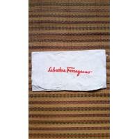 ราคา ผ้าเช็ดรองเท้า Salvatore Ferragamo (มือสอง) (359572206)