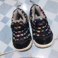 ราคา ไนกี้ หนอน 13.5cm (มือสอง) (358996582)