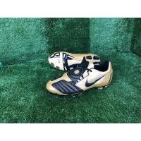 ราคา สตั๊ด รองเท้าฟุตบอล Nike T90 Laser ii fg รองท๊อไซส์ 40 (มือสอง) (360130560)