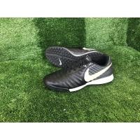 ราคา ร้อยปุ่ม รองเท้าฟุตบอล Nike Tiempo หนังวัว ไซส์ 40 (มือสอง) (360118430)